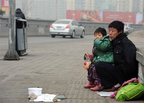 why are there no homeless people in china